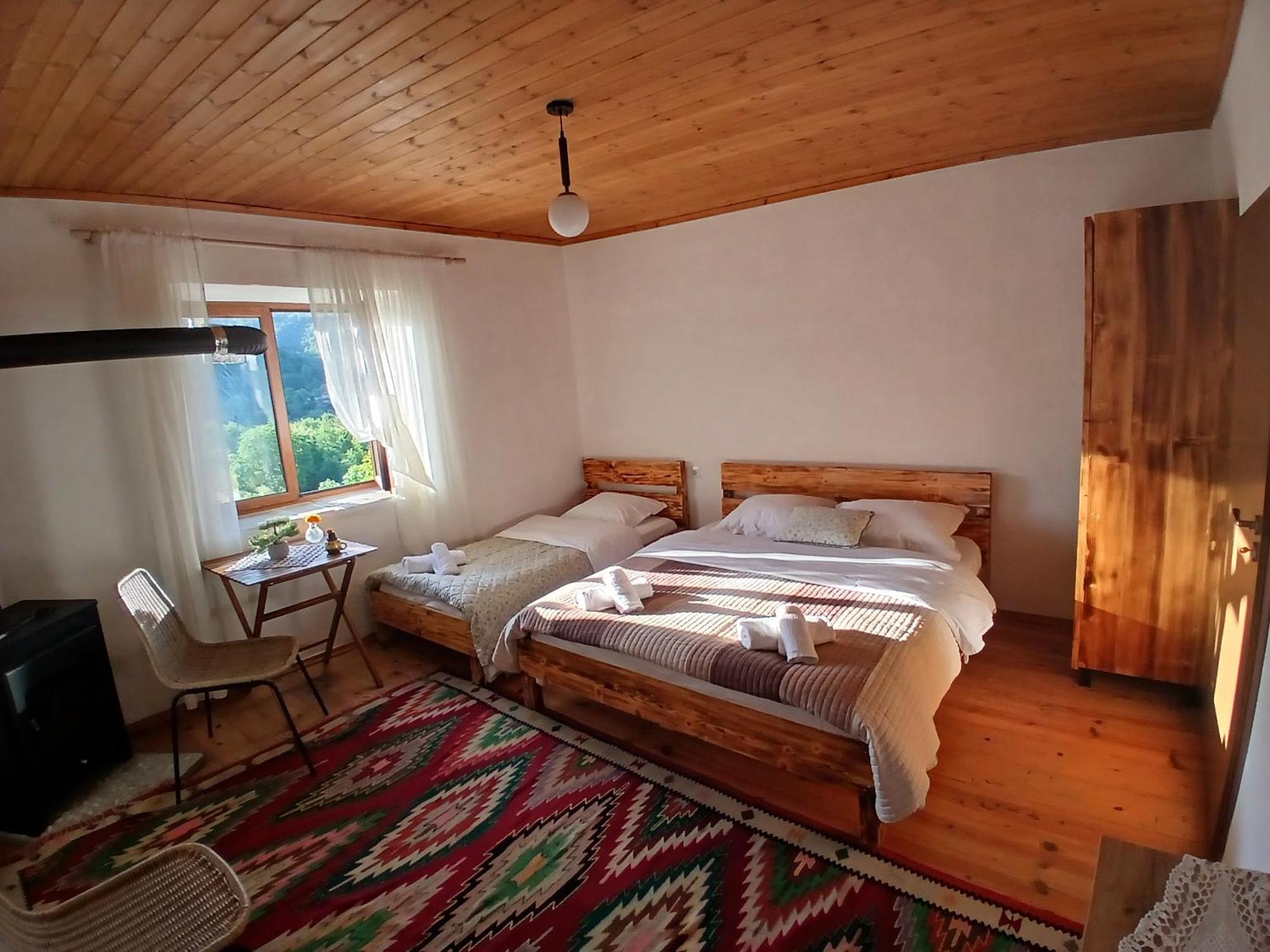 Bujtina Tusha Hotel Priska e Madhe Buitenkant foto